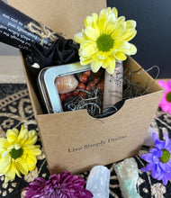 Load image into Gallery viewer, Wholesale Signature Crystal, Bracelet, Spray Gift Box