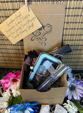Load image into Gallery viewer, Wholesale Signature Crystal, Bracelet, Spray Gift Box