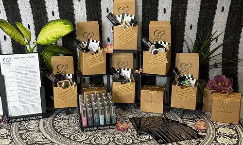 Signature Box Retail Display With Crystal Essence Retail Spray Set